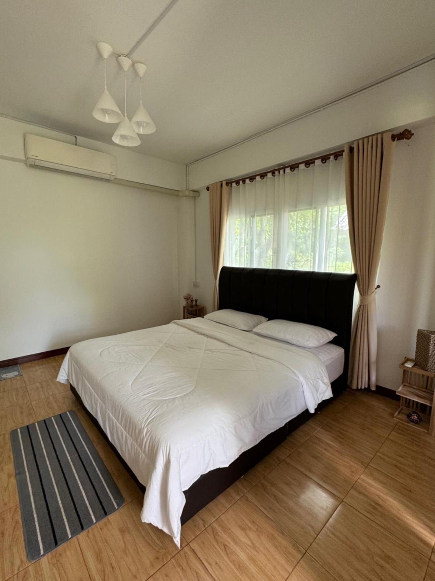 Rai Boonsom Apartman Phrau Kültér fotó