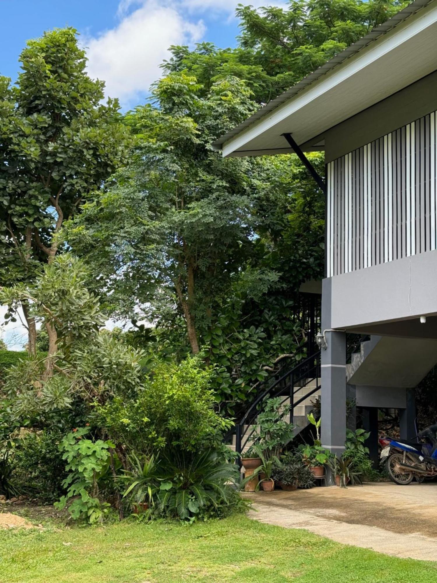 Rai Boonsom Apartman Phrau Kültér fotó